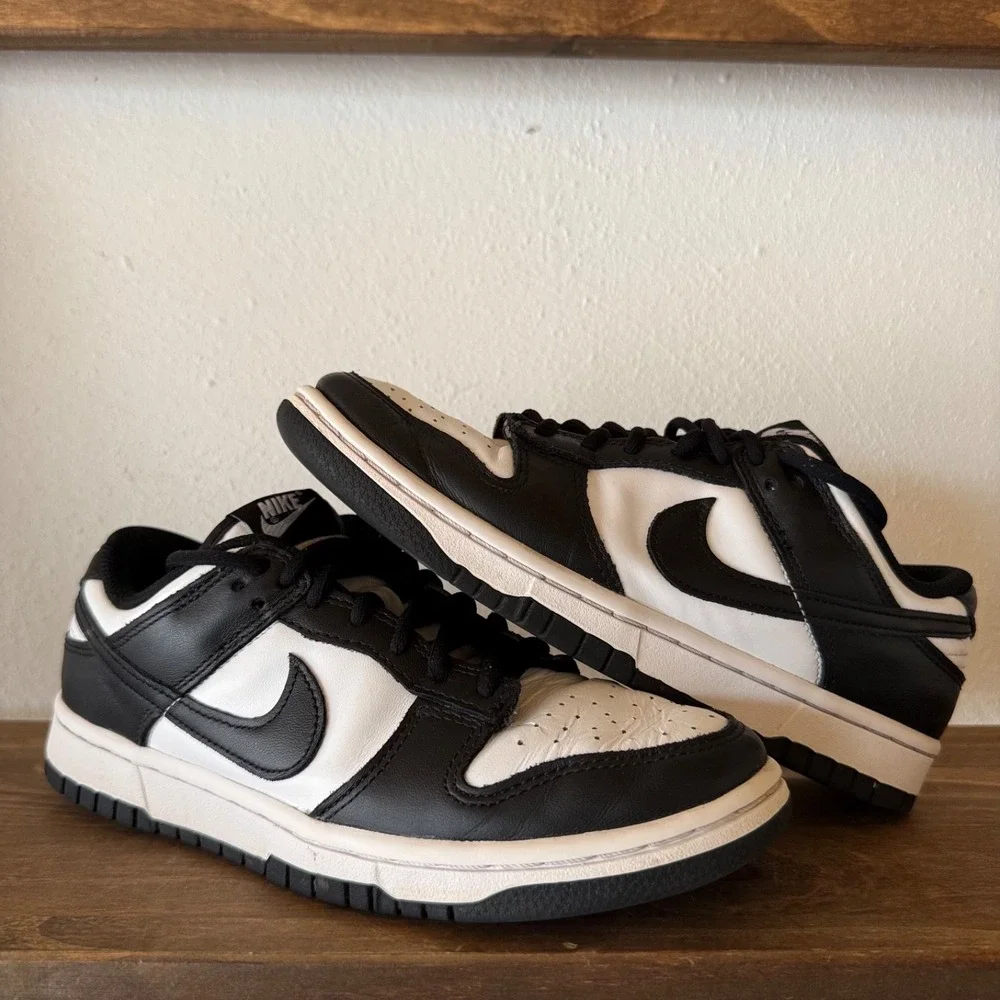 Nike Dunk Low Panda Sneakers Black White Women's 8 Men's 6.5 DD1503-101
